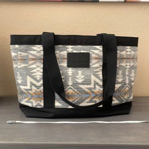 Pendleton Zip Shoulder Tote